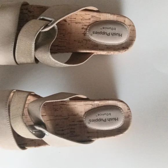 Hush Puppies Women's Tan Wedge Sandals - Picture 3 of 7
